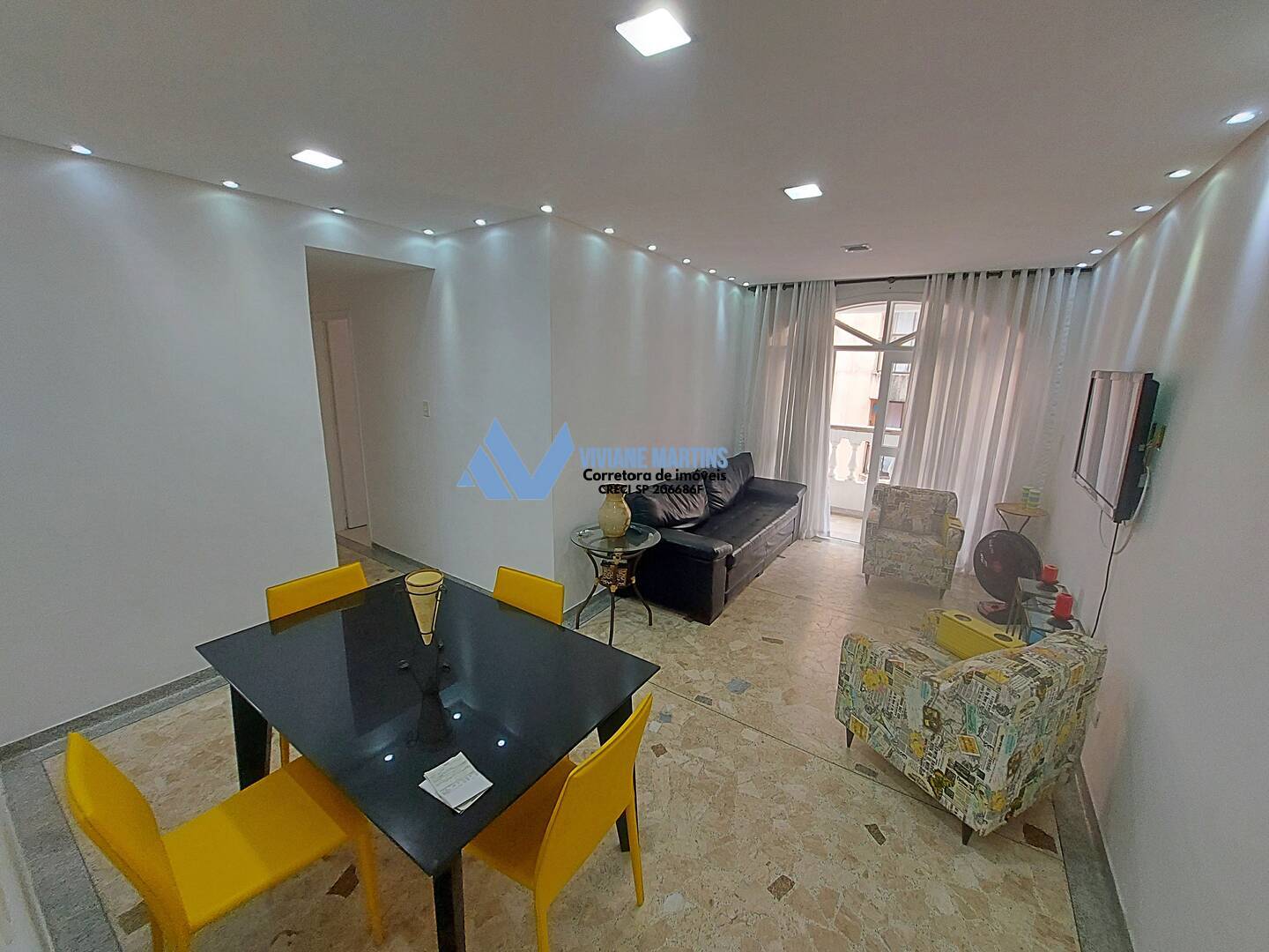 Apartamento para alugar com 2 quartos, 75m² - Foto 2