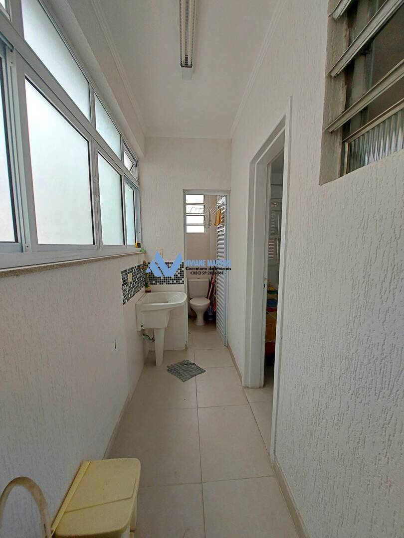 Apartamento para alugar com 2 quartos, 75m² - Foto 12