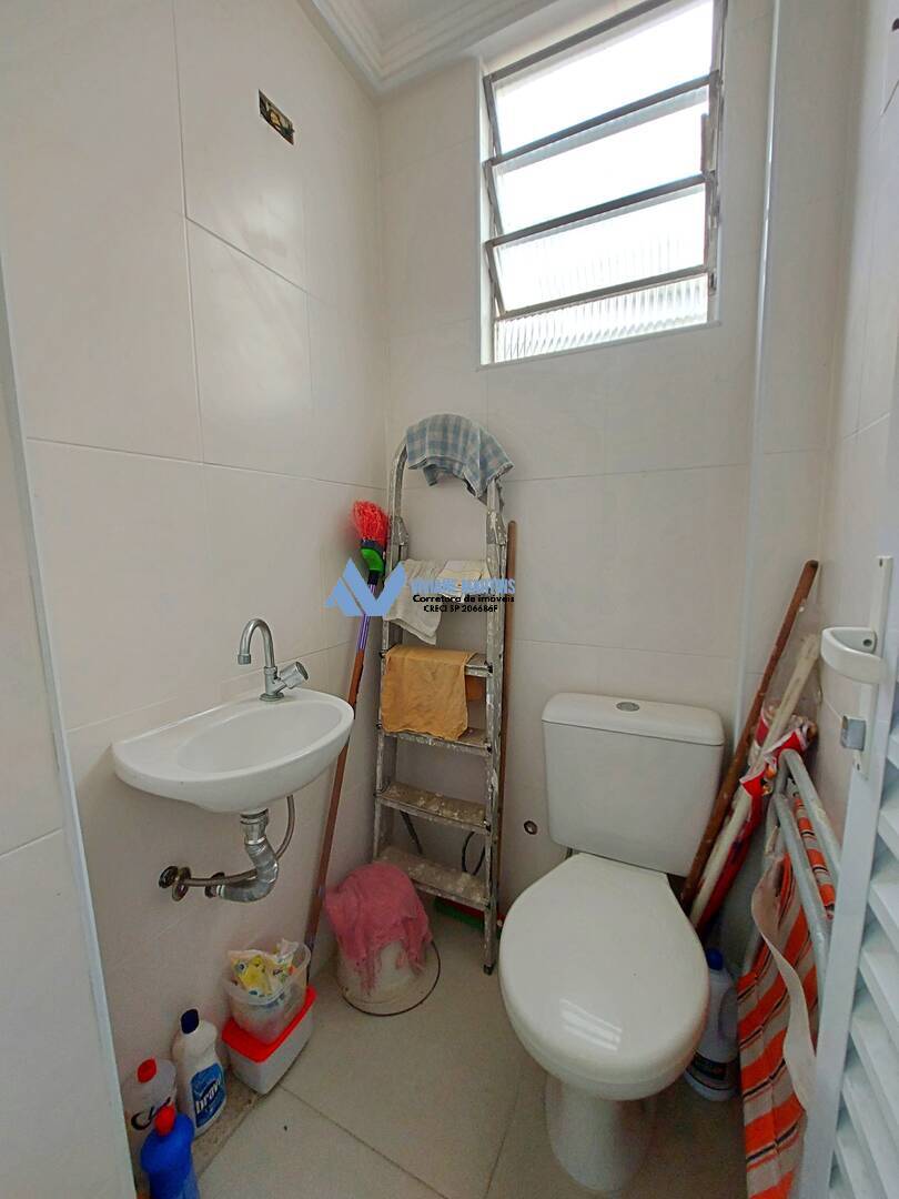 Apartamento para alugar com 2 quartos, 75m² - Foto 13