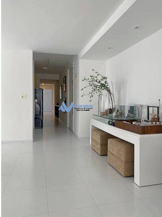 Apartamento à venda com 3 quartos, 158m² - Foto 4