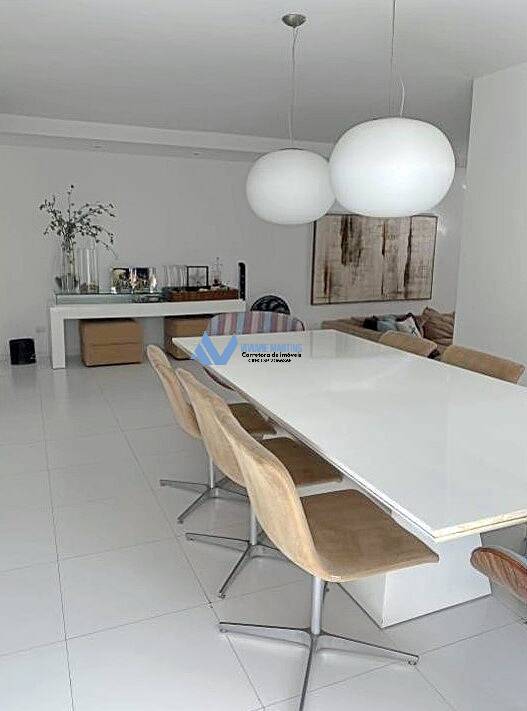 Apartamento à venda com 3 quartos, 158m² - Foto 3