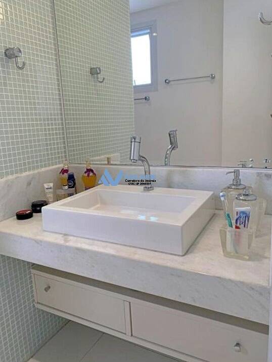 Apartamento à venda com 3 quartos, 158m² - Foto 18