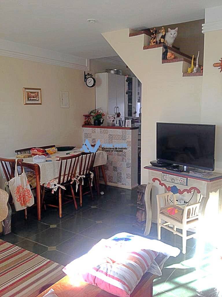 Casa à venda com 2 quartos, 90m² - Foto 1