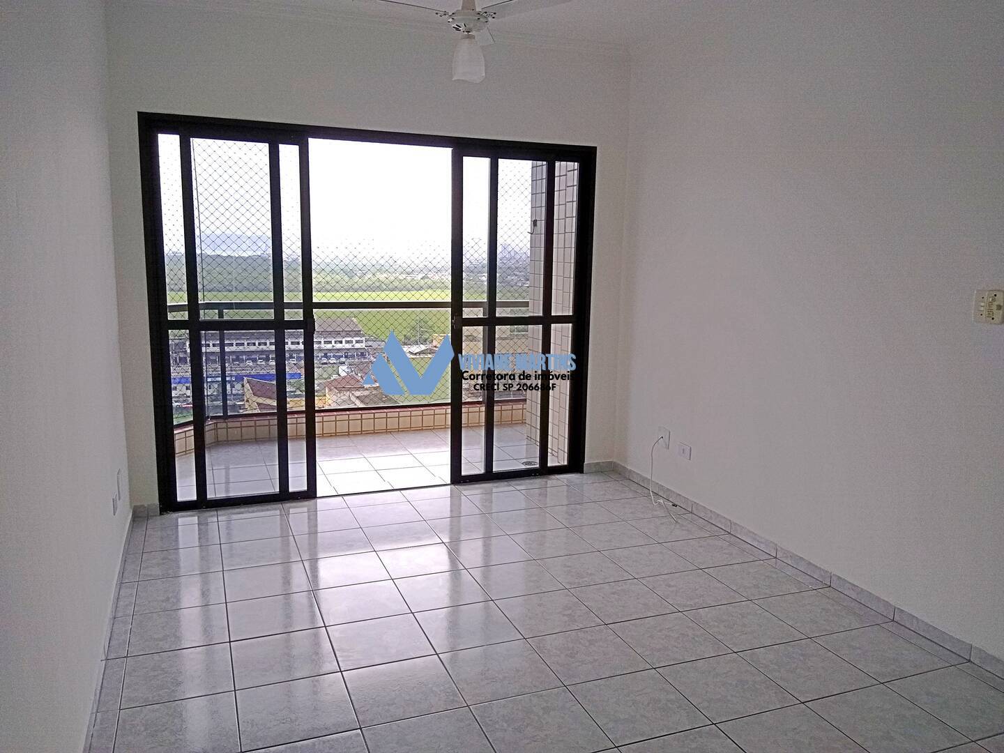 Apartamento à venda com 2 quartos, 83m² - Foto 3