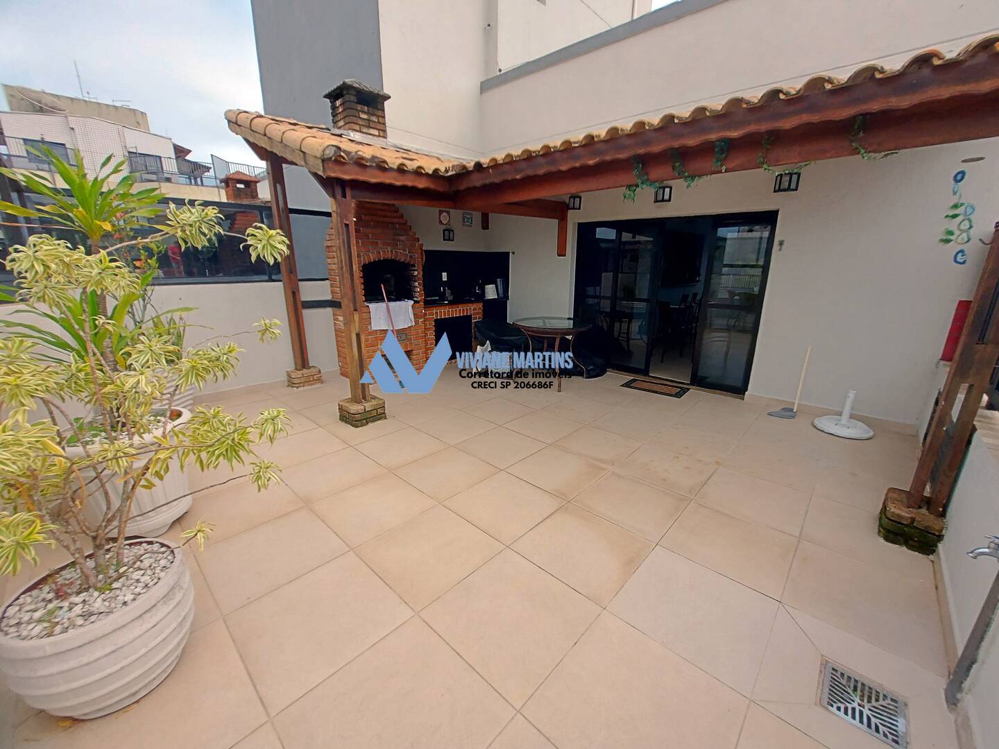 Cobertura à venda com 2 quartos, 180m² - Foto 2