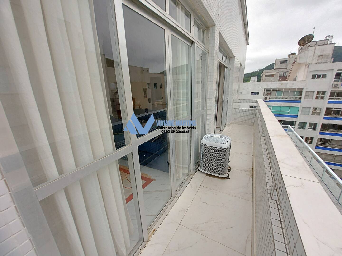 Apartamento à venda com 3 quartos, 123m² - Foto 3