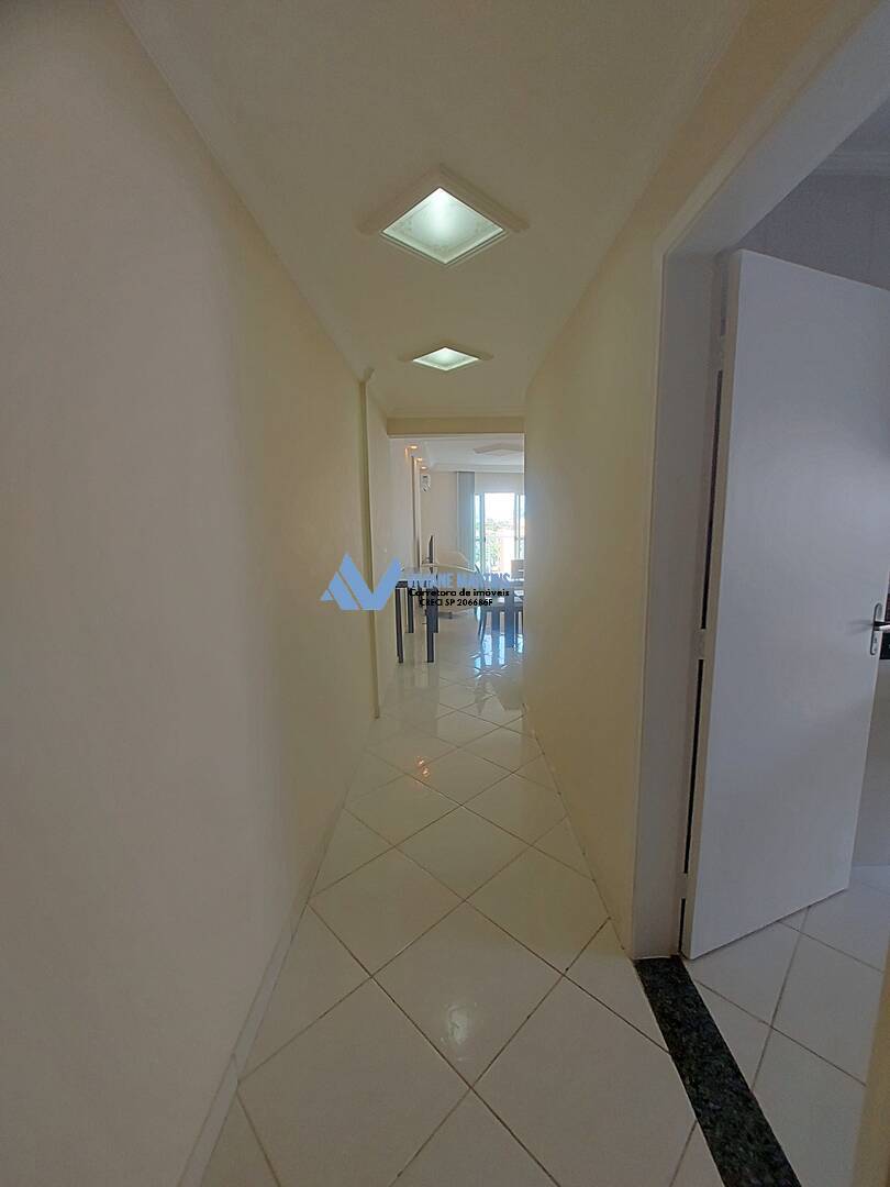 Apartamento à venda com 2 quartos, 70m² - Foto 9