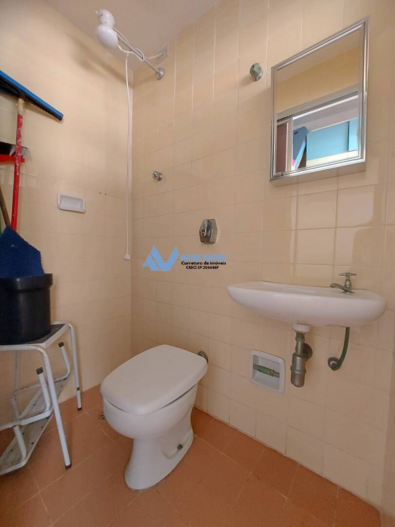 Apartamento à venda com 2 quartos, 70m² - Foto 11