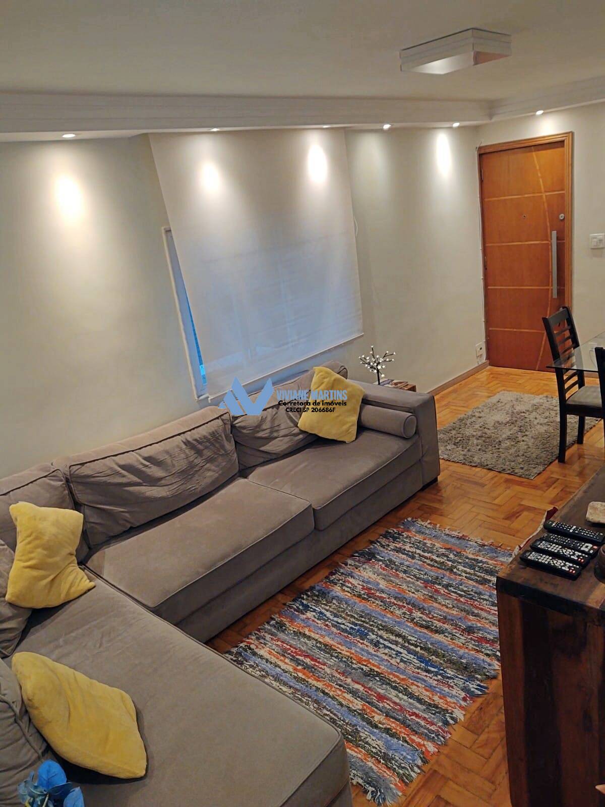 Apartamento à venda com 3 quartos, 73m² - Foto 2