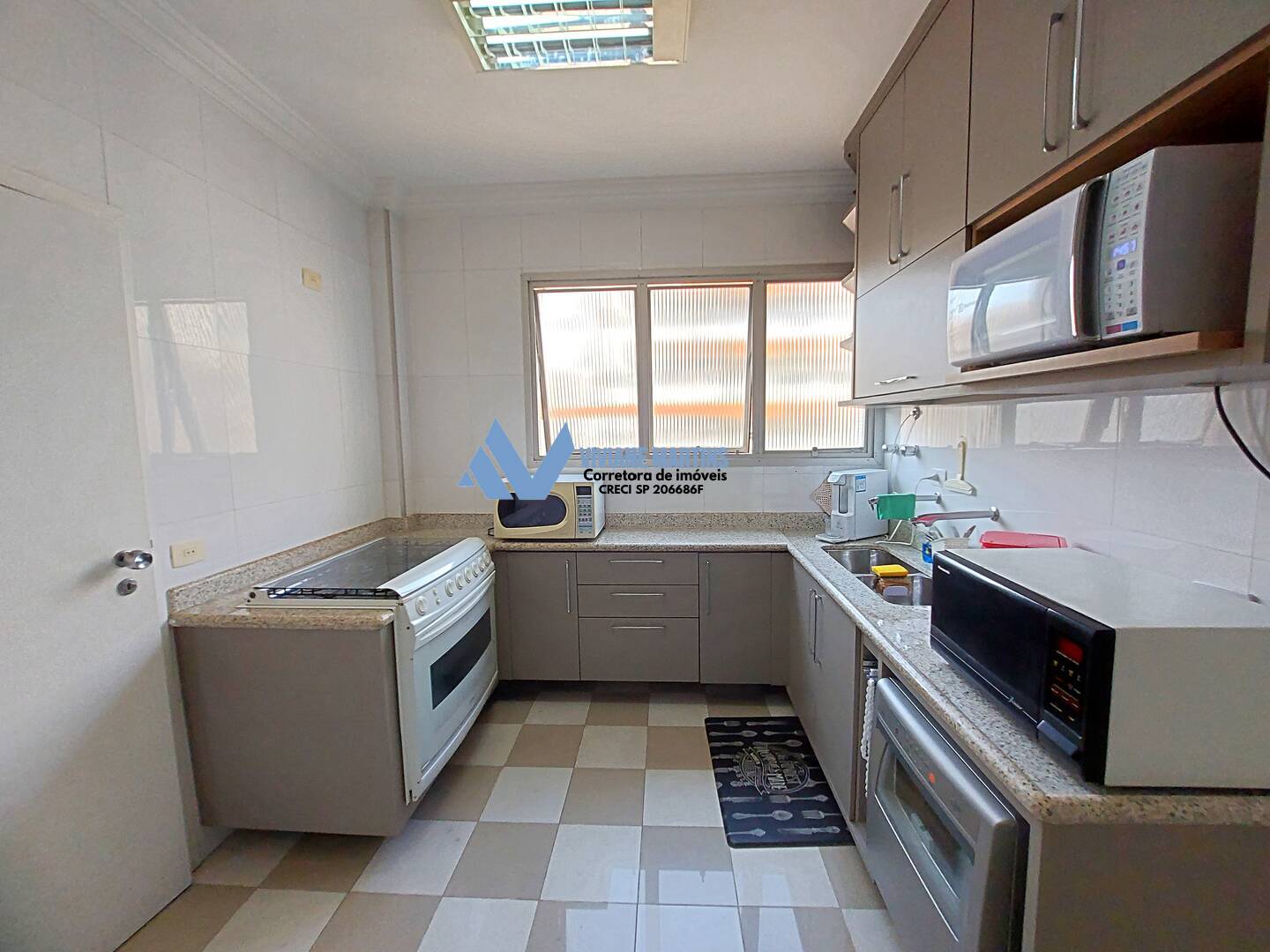 Apartamento à venda com 3 quartos, 134m² - Foto 33