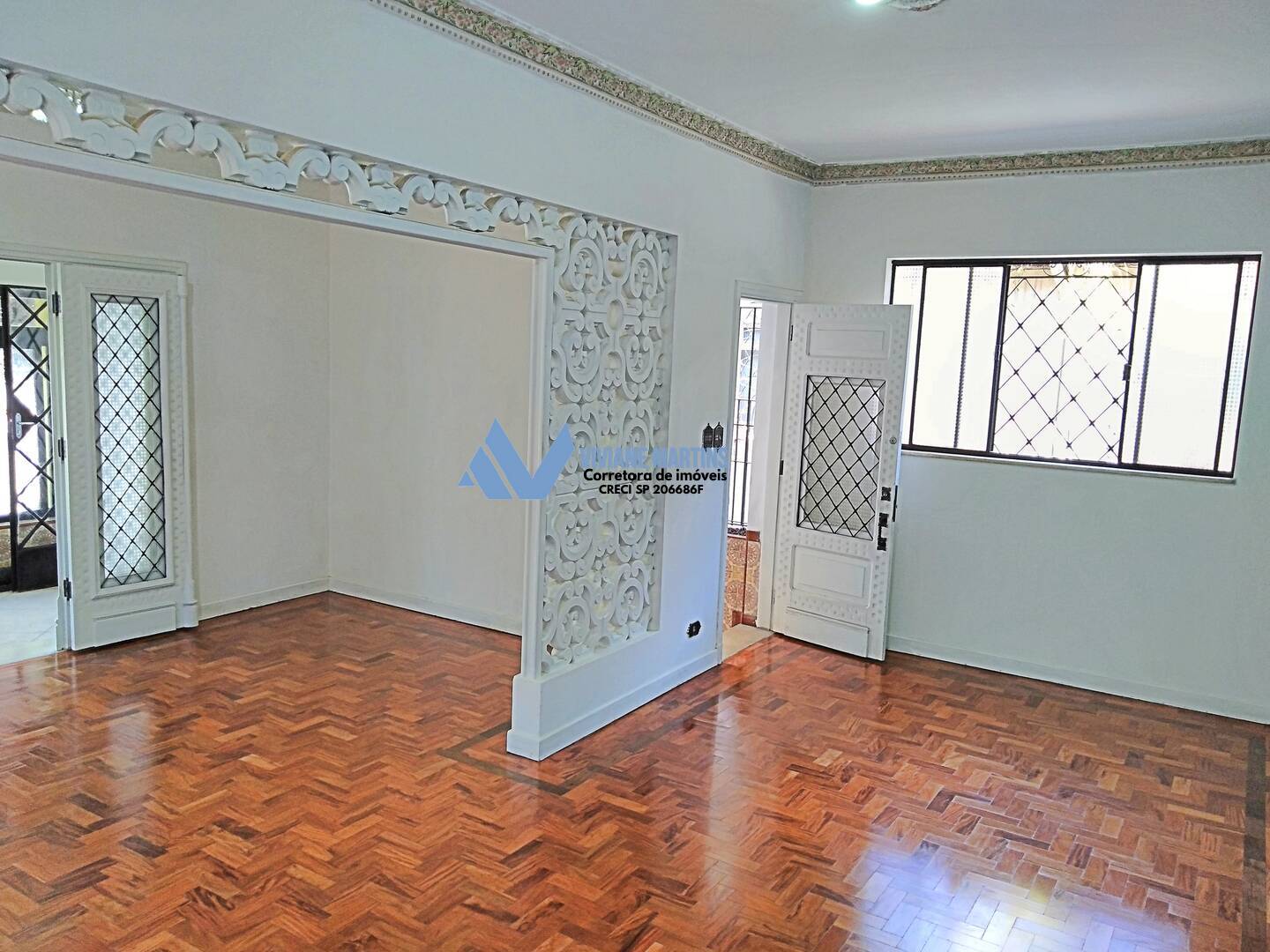 Casa à venda com 3 quartos, 141m² - Foto 2